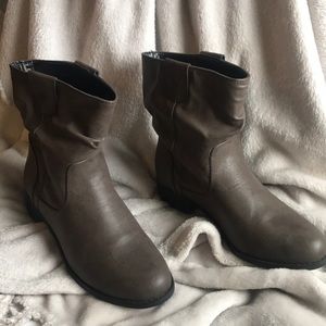 Victorias Secret short Moto boot